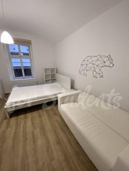 Two rooms available in three bedroom apartment in Holubova street, Prague - IMG_0054