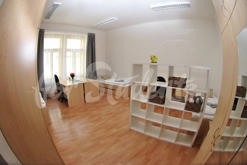 Three beds available in a shared room in a shared apartment on Dominikánské náměstí, Brno  (file DSC_0203.jpg)