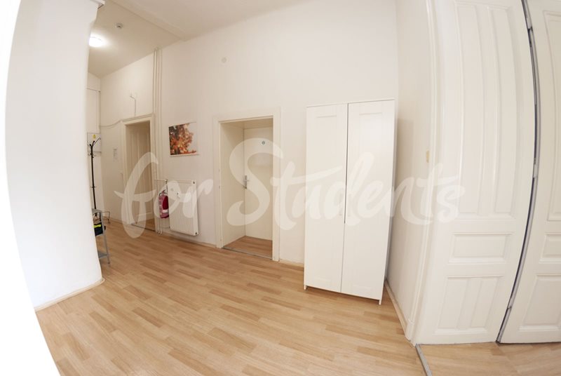 One room available in shared four bedroom apartment on Dominikánské náměstí, Brno (file 7-2.jpg)