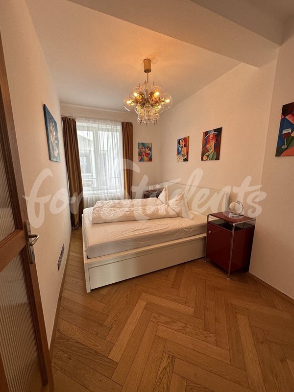 Luxurious two-bedroom apartment, Hradec Králové (file 130.jpg)