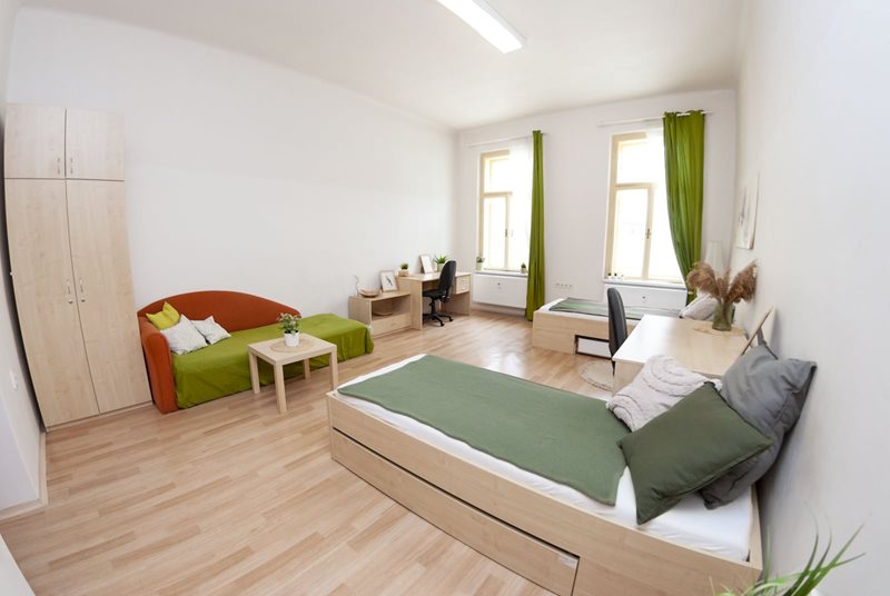 One bedroom available in three bedrooms apartment on Dominikánské náměstí, Brno  (file DSC_0554.jpg)