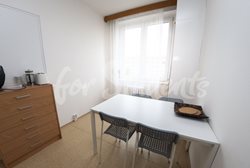 One bed in shared bedroom for female available in shared apartment on Oblá Street, Brno - SC_1136