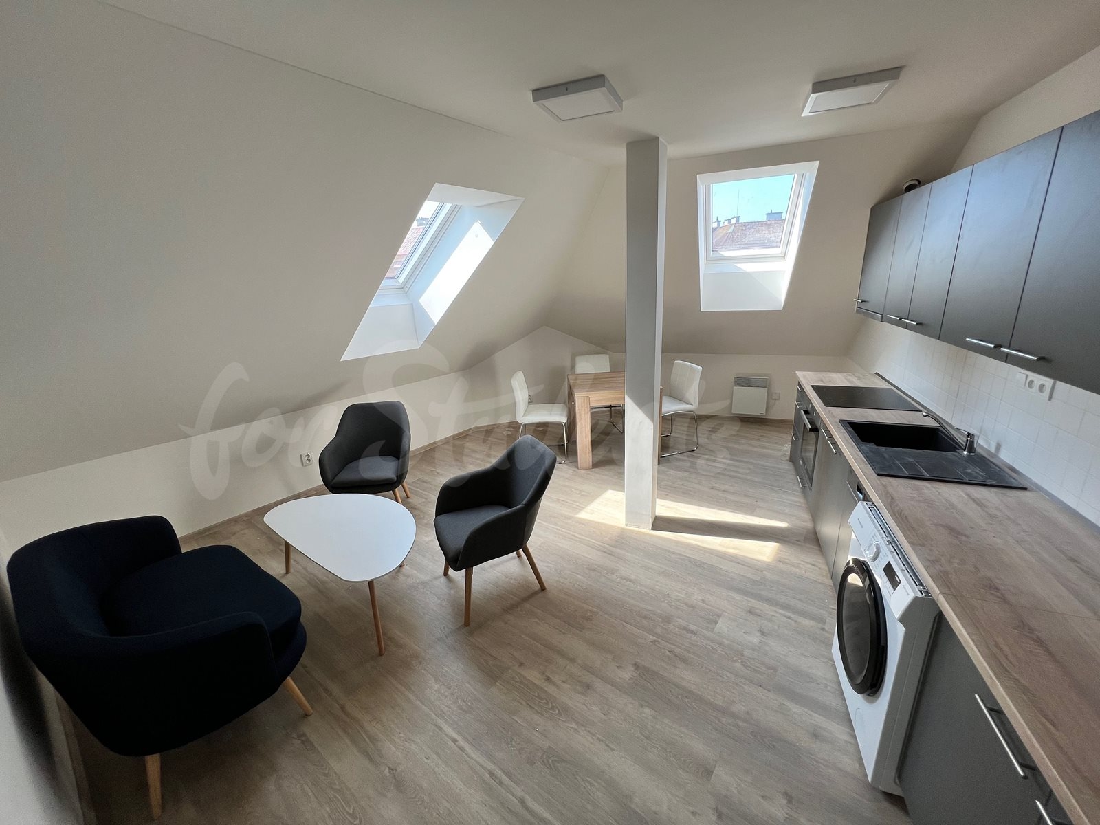 Two bedrooms available in brand new two bedroom apartment in New Town, Hradec Králové