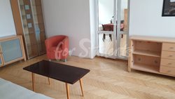Spacious four bedroom apartment, Brno - 20211108_114430_obyvak