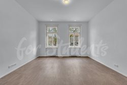 Brand new luxurious two bedroom apartment in city centre with terrace and garden, Hradec Králové - DSC09834