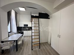 Newly bright reconstructed studio apartment in city centre, Hradec Králové - IMG_4508