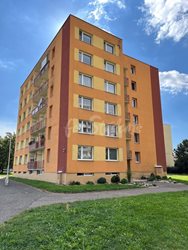 Modern two bedrooms apartment in Pod Zámečkem, Hradec Králové - image0