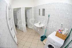 Place for a boy in double room in the Brno city centre - wc