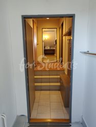 One bedroom available in male two bedroom apartment in Eliščino nábřeží, Hradec Králové - IMG-20200701-WA0001
