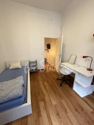 One room with a private bathroom in a spacious four bedroom apartment in the city center, Prague  - IMG_0608