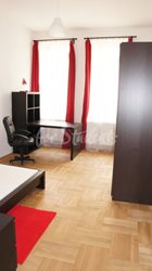One bigger room in modern male three bedroom apartment in the Old Town, Hradec Králové - DSC00298