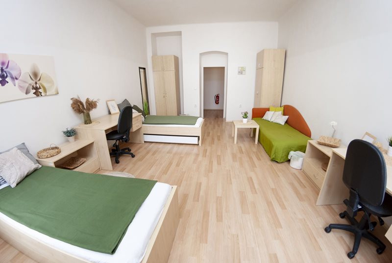 One bedroom available in three bedrooms apartment on Dominikánské náměstí, Brno  (file DSC_0571.jpg)