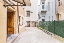 Newly bright reconstructed one bedroom apartment in city centre, Hradec Králové - 3-dvorek-c
