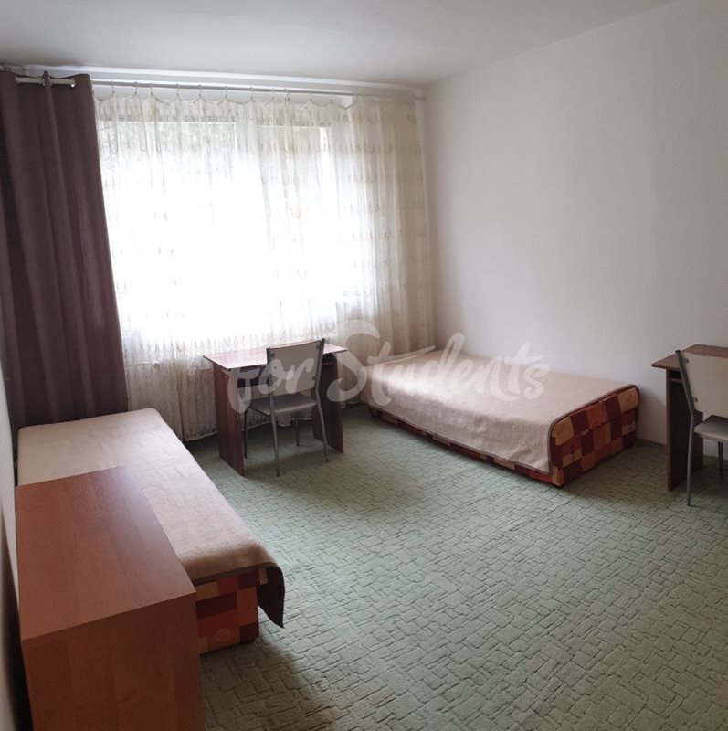 Spacious four bedroom apartment, Brno (file 20211108_113900_pokoj-2.jpg)