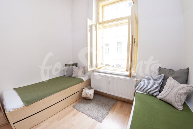 One bedroom in a shared apartment on Dominikánské náměstí, Brno  (file 2.jpg)