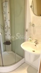 Spacious studio apartment close to the Faculty of Medicine, Prague - DSCF5346