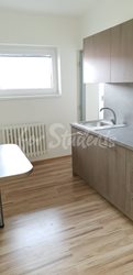 One bedroom in a shared apartment available in a modern vila with garden in Malšovice, Hradec Králové - 51632697_2081764521913677_6321382060808208384_n