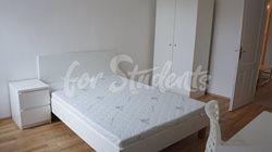 One bedroom available in female 3bedroom apartment in a student's house in the center of town, Hradec Králové - DSC02516