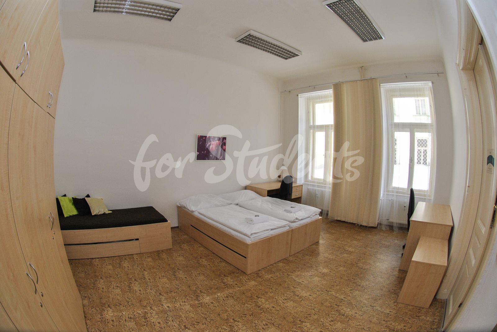 Shared room for female in a shared apartment on Dominikánské náměstí, Brno