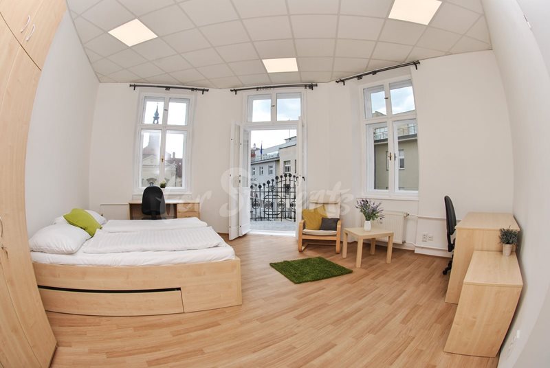 One bed for female available in a shared room, Brno (file DSC_0042-2.jpg)