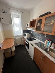 Two rooms available in three bedroom apartment in a villa, Hradec Králové - IMG_5372