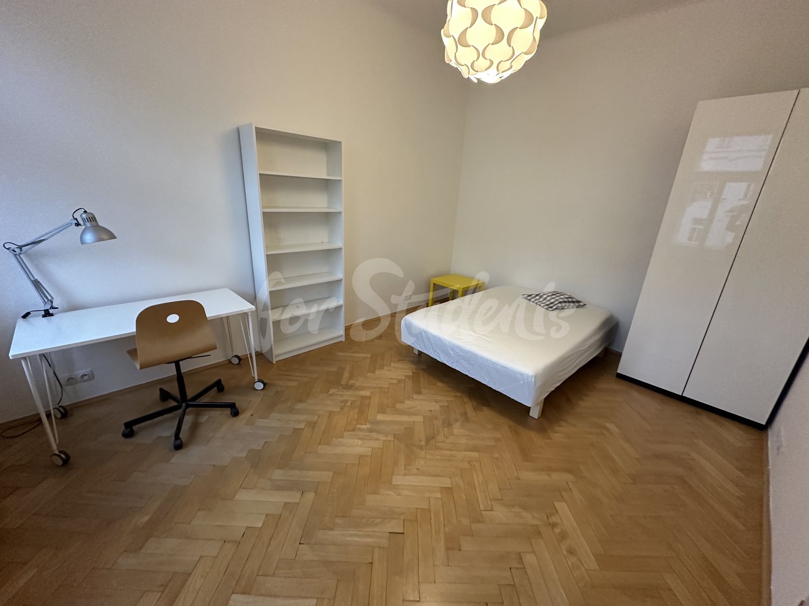 Modern three bedroom apartment in Vinohrady, Prague