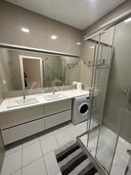 One room in three bedroom available in male 3bedroom apartment in a student's house in the center of town, Hradec Králové - IMG_5160