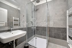 Newly reconstructed rooms available in student house in Řehořova street, Prague - Rehorova-(15)