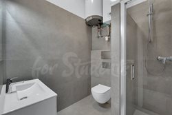 Brand new luxurious one/two bedroom apartment in Tylovo nábřeží, Hradec Králové - DSC00025