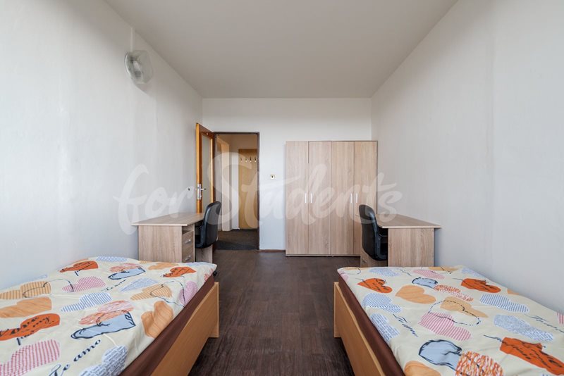 Rooms in a student house on Kutilova Street, Prague (file student2-4.jpg)