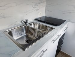 Modern studio apartment close to the Faculty of Medicine, Prague - PHOTO-2025-10-03-16-48-14