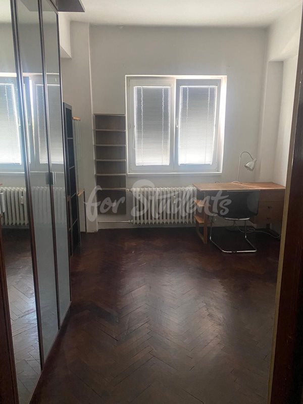 One room in a two bedroom apartment in Gočárova třída, Hradec Králové (file a81f2e93-d024-4b37-b2d1-72a309f4e45e.jpg)