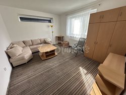 Two rooms available in three bedroom apartment in a villa, Hradec Králové - IMG_5375