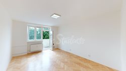 Newly reconstructed three bedroom apartment near city center, Hradec Králové - Tomio-09032023_180831
