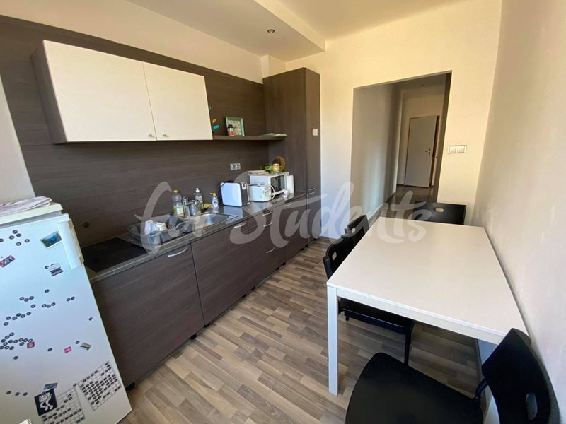 Two bedroom apartment in Holečkova street, Prague (file 118394475_309884903665272_6352159907502941750_n.jpg)