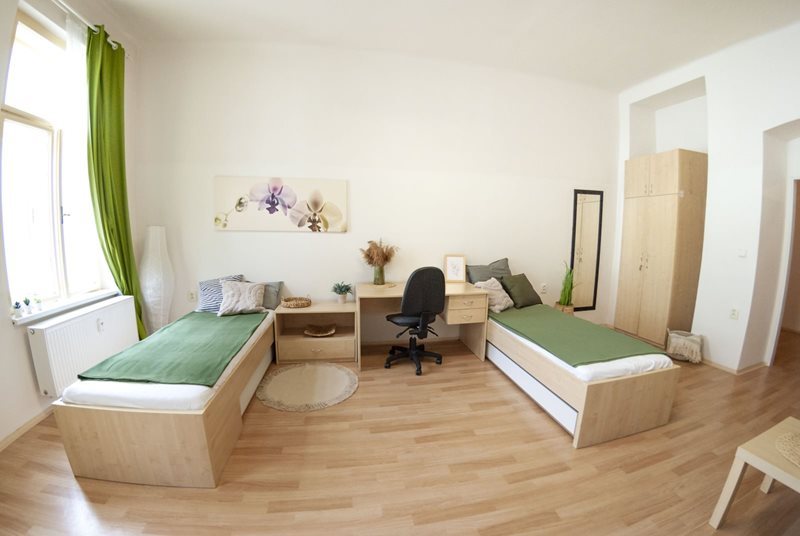 One bedroom available in three bedrooms apartment on Dominikánské náměstí, Brno  (file DSC_0559.jpg)