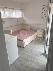 Two bedrooms available in newly reconsted two bedroom attic apartment on Na Jezerce, Prague - PHOTO-2023-07-14-13-36-02-7