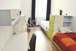 Modern shared accommodation Brno city centre - pokoj