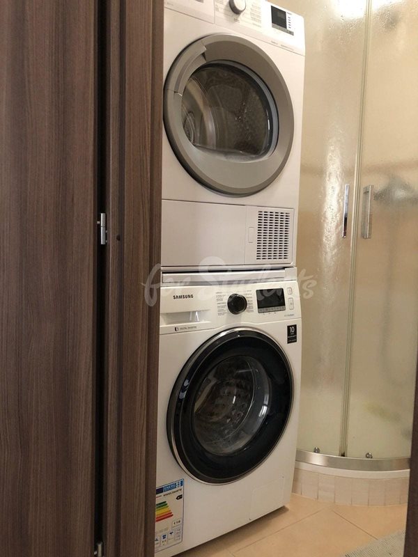 Modern two bedrooms apartment in Pod Zámečkem, Hradec Králové (file image17.jpg)
