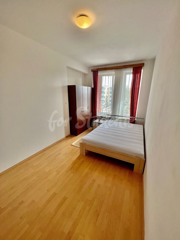 One bedroom apartment in Resslova street, Hradec Králové (file FullSizeRender-(1).jpg)