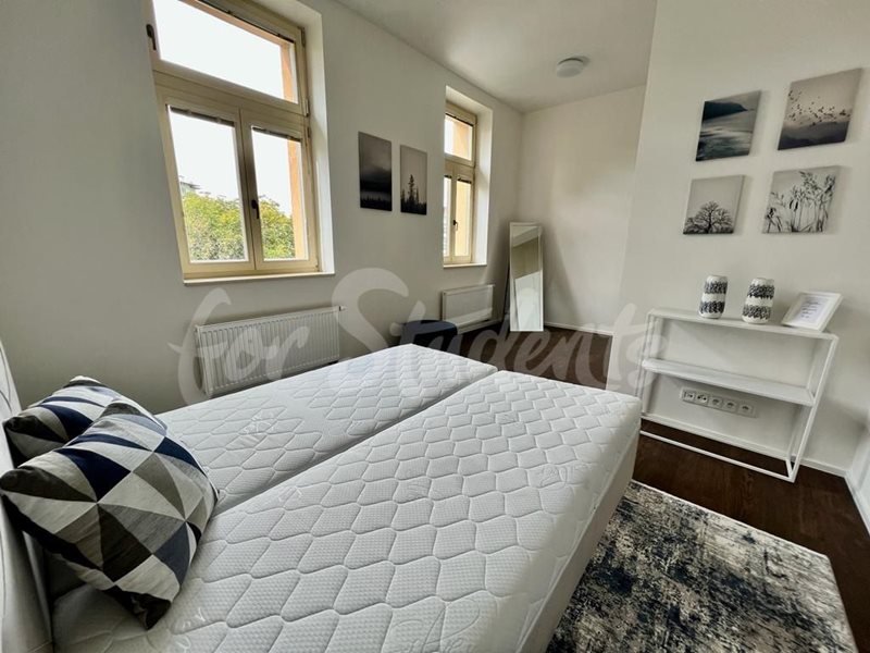 Fully furnished brand new one bedroom apartment in Tylovo nábřeží, Hradec Králové (file 8e0dd6c0-b45e-49ea-9e71-05bdb57da83b.jpg)
