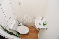 One bed available for female in a shared apartment on Uzbecká Street, Brno  - wc