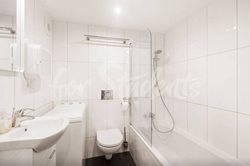 Modern studio apartment in New Town, Prague - koupelna-2