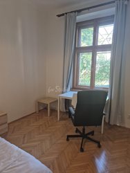 One room available in a three bedroom apartment in Vinohrady, Prague - 20250430_133527